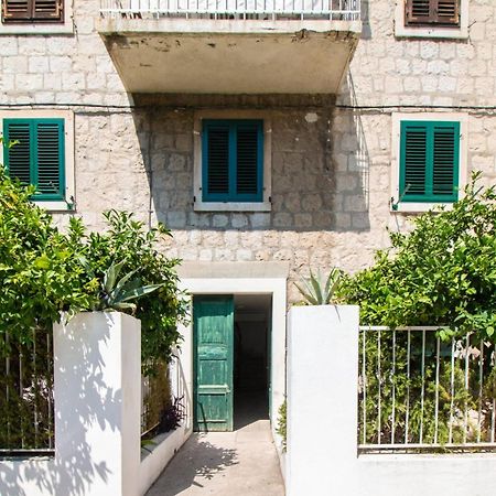 Apartment Centre In Stone House Split Exterior foto