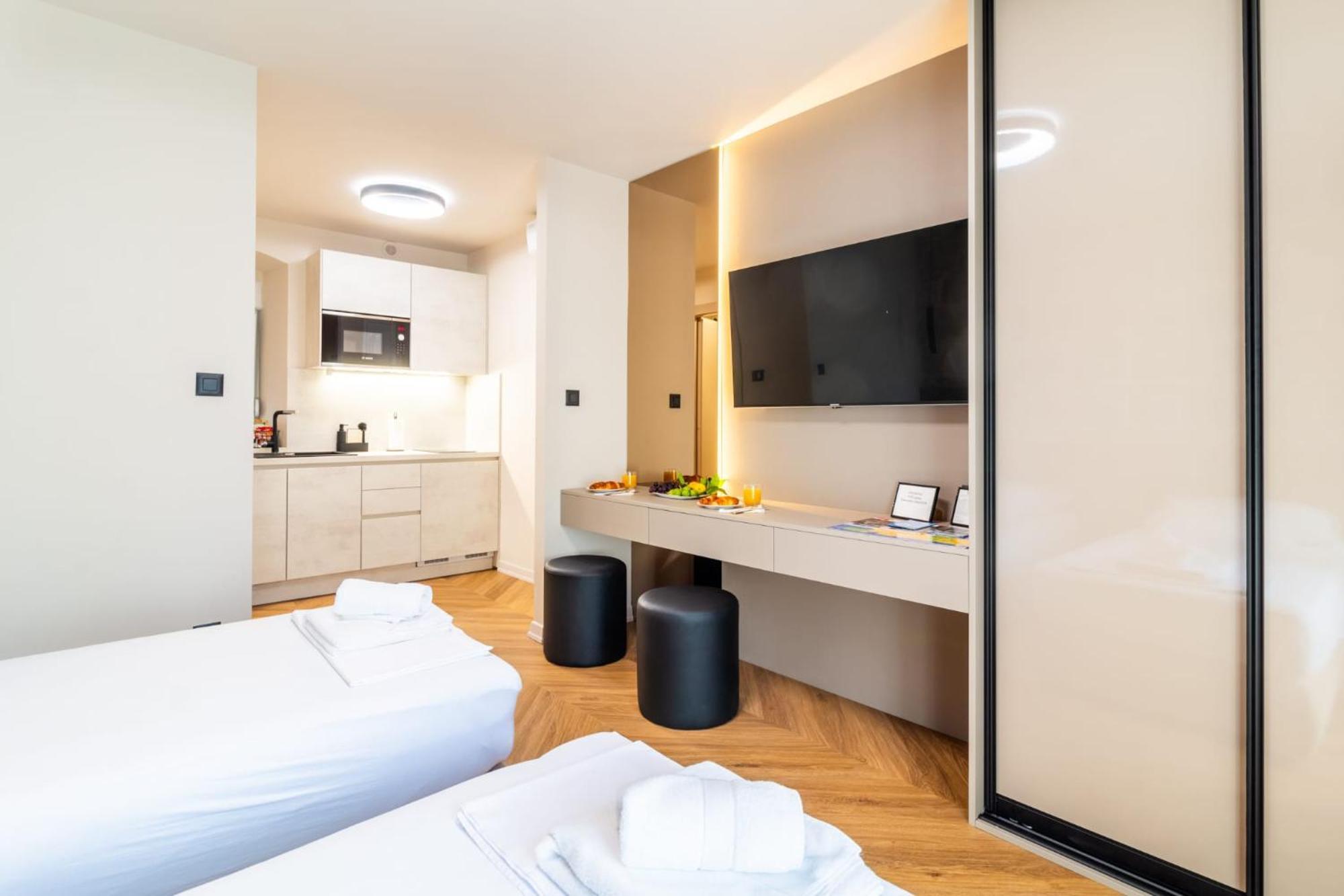 Apartment Centre In Stone House Split Exterior foto